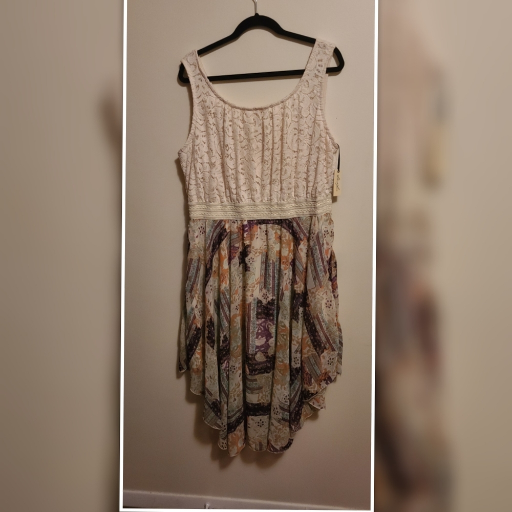 NWT lace and printed dress